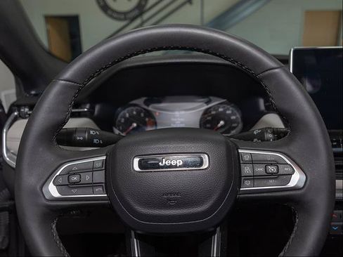 Used 2024 Jeep Compass Limited AWD/4WD image 11
