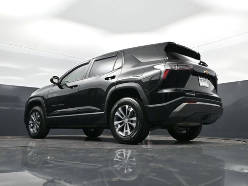 Used 2025 Chevrolet Equinox LT image 41