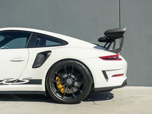 Used 2019 Porsche 911 GT3 RS w/ Weissach Package image 18