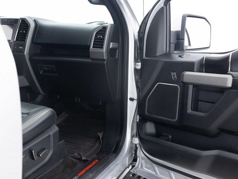 Used 2018 Ford F150 Raptor w/ Equipment Group 802A Luxury image 32