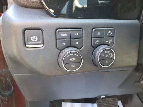 Certified 2026 Chevrolet Silverado 1500 LT Trail Boss w/ LT Trail Boss Premium Package AWD/4WD image 15