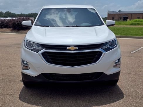 Used 2019 Chevrolet Equinox LT FWD image 2