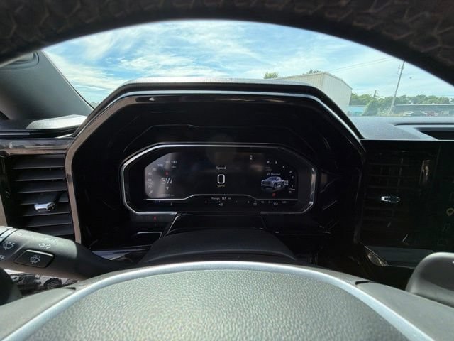 Used 2025 GMC Sierra 1500 SLT AWD/4WD image 15