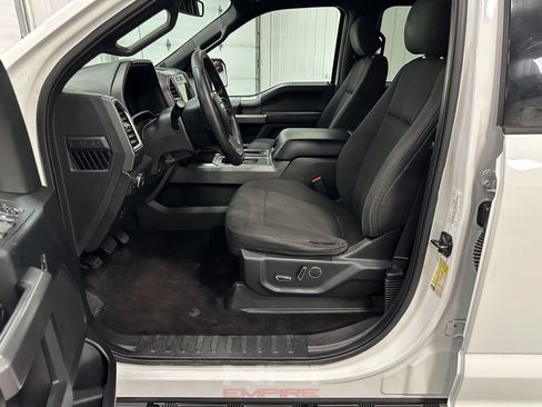 Used 2016 Ford F150 XLT w/ Equipment Group 302A Luxury AWD/4WD image 33