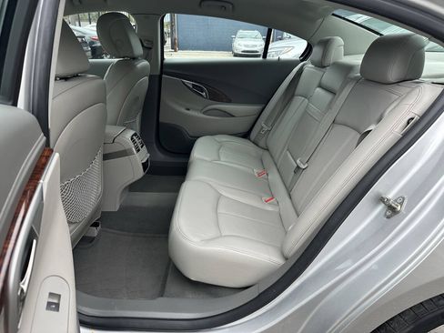 Used 2010 Buick LaCrosse CXL FWD image 11