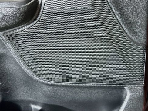 Used 2018 Honda CR-V Touring image 22