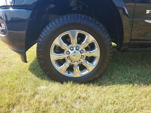 Used 2023 RAM 2500 Limited AWD/4WD image 10