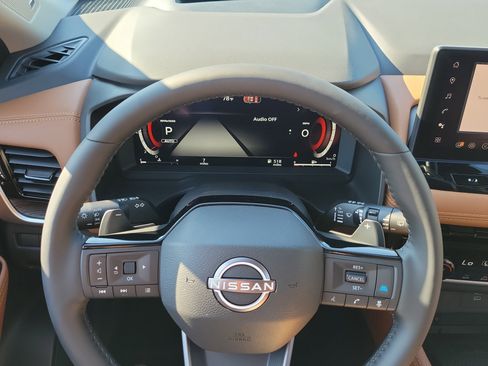 New 2026 Nissan Rogue Platinum AWD/4WD image 12