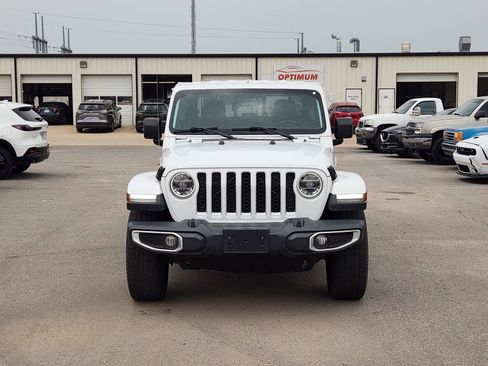 Used 2021 Jeep Gladiator Overland w/ Popular Equipment Package AWD/4WD image 6