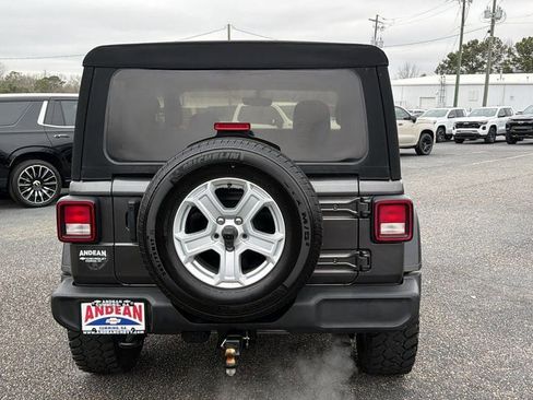 Used 2023 Jeep Wrangler Sport S image 6