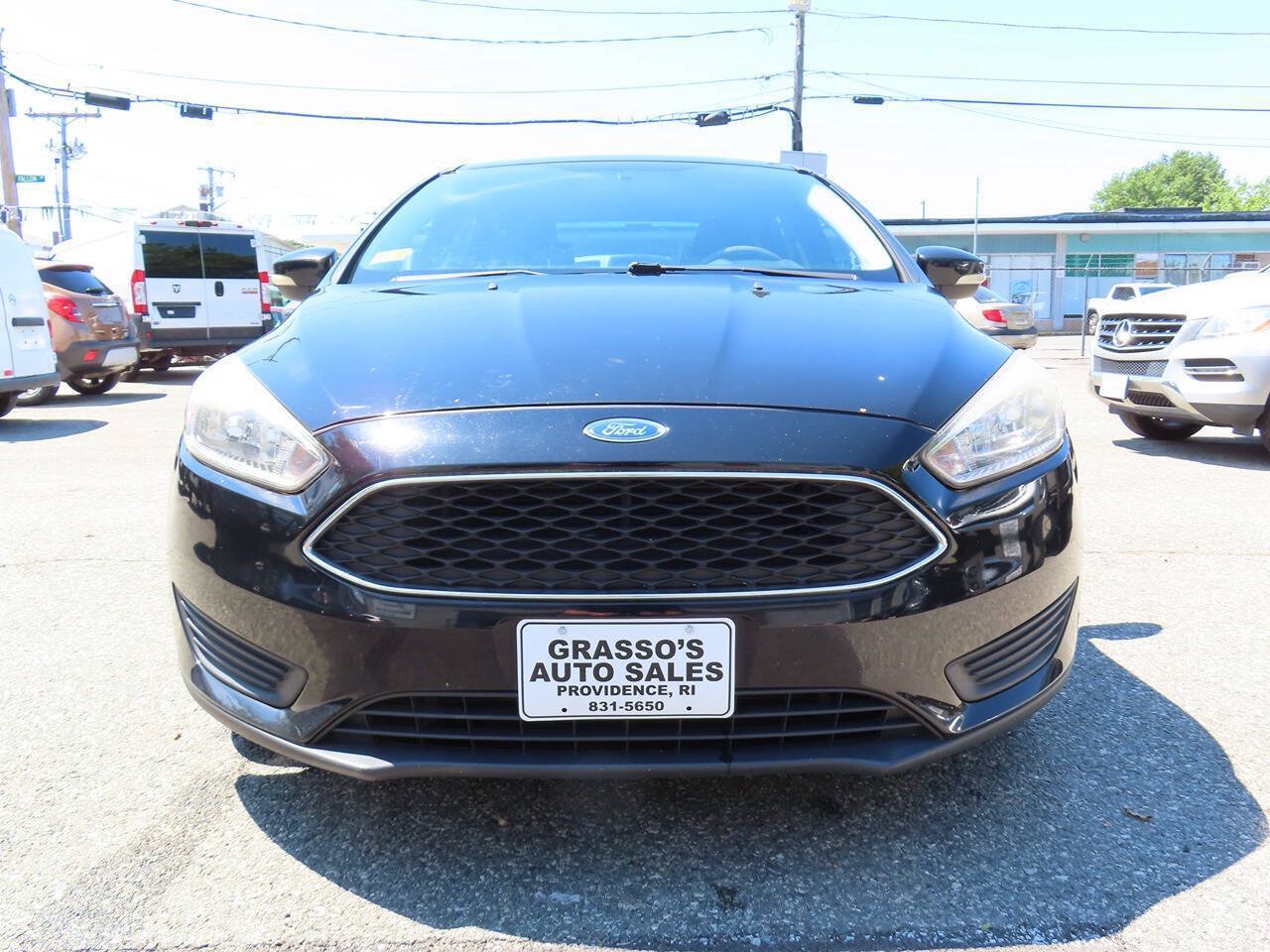 Used 2016 Ford Focus SE w/ SE Power Seat Package FWD image 6