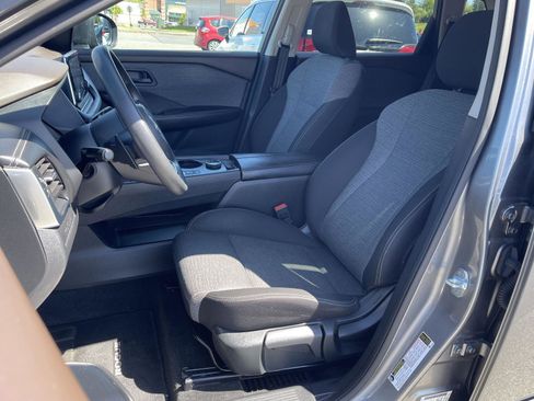 Used 2022 Nissan Rogue S AWD/4WD image 13