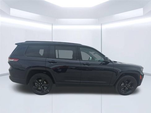 Used 2024 Jeep Grand Cherokee L Limited w/ Black Appearance Package AWD/4WD image 42