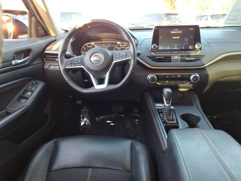 Certified 2022 Nissan Altima 2.5 SR image 12