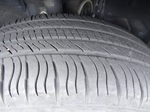 Used 2020 Toyota RAV4 LE image 15