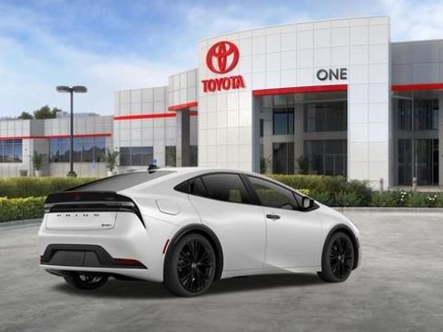 New 2026 Toyota Prius Plug-In Hybrid FWD image 13
