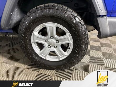 Used 2018 Jeep Wrangler Sport AWD/4WD image 23