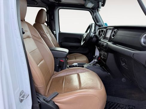 Used 2021 Jeep Wrangler Unlimited Sahara image 16