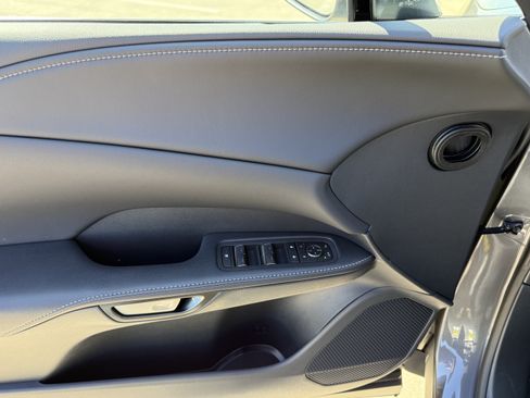 New 2026 Lexus RX 450h AWD image 18