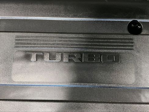 Used 2023 Buick Envision Avenir image 31