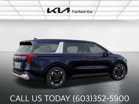 New 2026 Kia Carnival EX FWD image 6