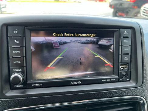 Used 2017 Dodge Grand Caravan SXT FWD image 15