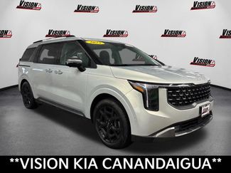 New 2025 Kia Carnival SX Prestige FWD video 3
