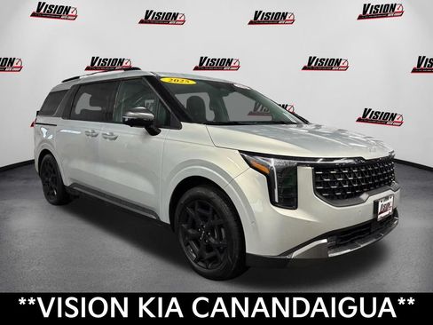 New 2025 Kia Carnival SX Prestige FWD image 3