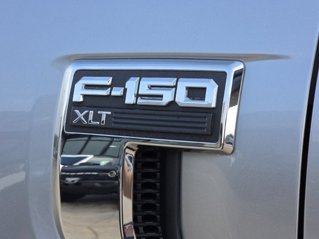 Used 2025 Ford F150 XLT w/ Equipment Group 301A Standard AWD/4WD image 7