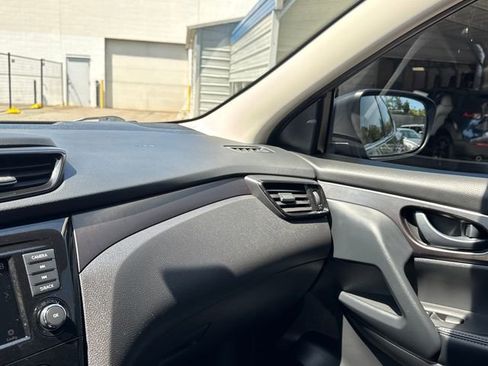Used 2021 Nissan Rogue Sport S AWD/4WD image 29