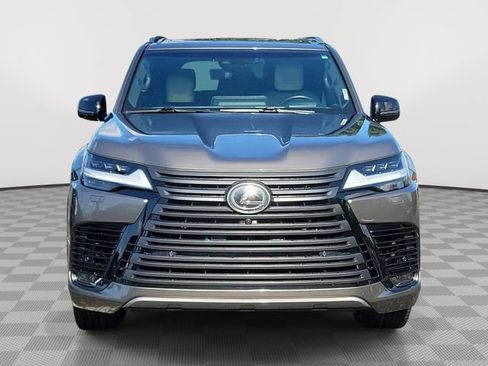 Used 2023 Lexus LX 600 4WD w/ Appearance Package image 3
