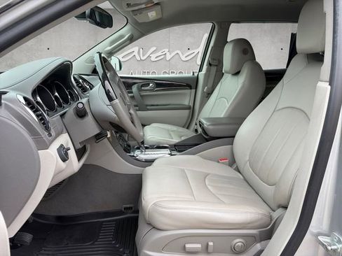 Used 2017 Buick Enclave Leather FWD image 19