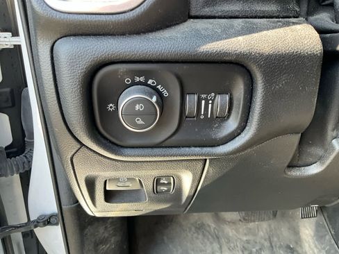 Used 2021 RAM 1500 Laramie image 21