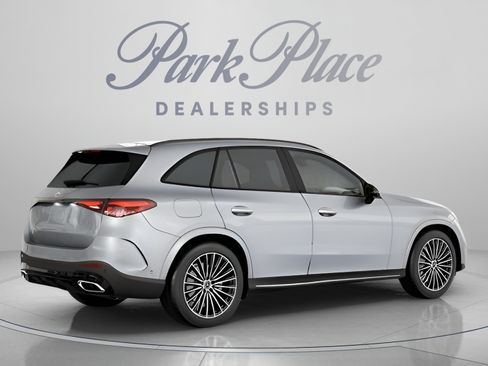 Certified 2025 Mercedes-Benz GLC 300 4MATIC w/ AMG Line image 20