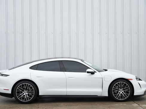 Used 2023 Porsche Taycan image 50