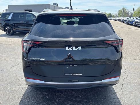 New 2026 Kia Sportage EX FWD image 6