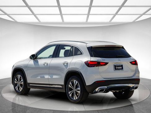 New 2026 Mercedes-Benz GLA 250 4MATIC image 2