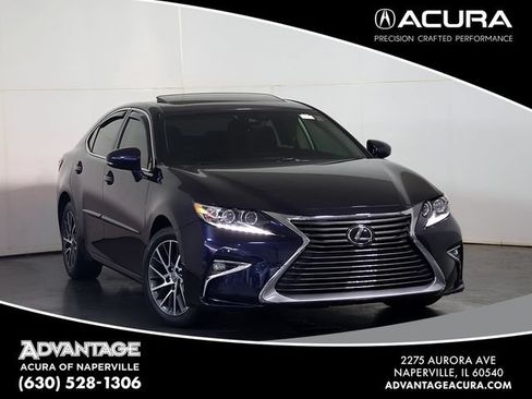 Used 2017 Lexus ES 350 w/ Luxury Package FWD image 1