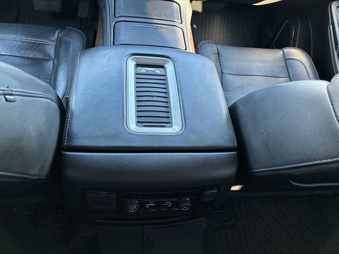 Used 2019 GMC Yukon Denali w/ Open Road Package image 23