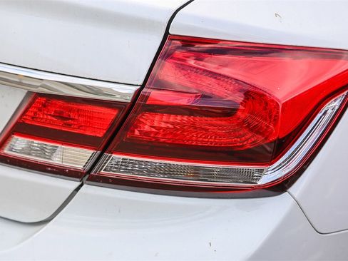 Used 2015 Honda Civic SE image 6