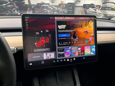 Used 2023 Tesla Model Y Performance AWD/4WD image 32