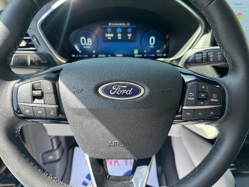 Certified 2024 Ford Escape Platinum AWD/4WD image 13
