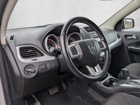 Used 2013 Dodge Journey SXT w/ Flexible Seating Group image 9