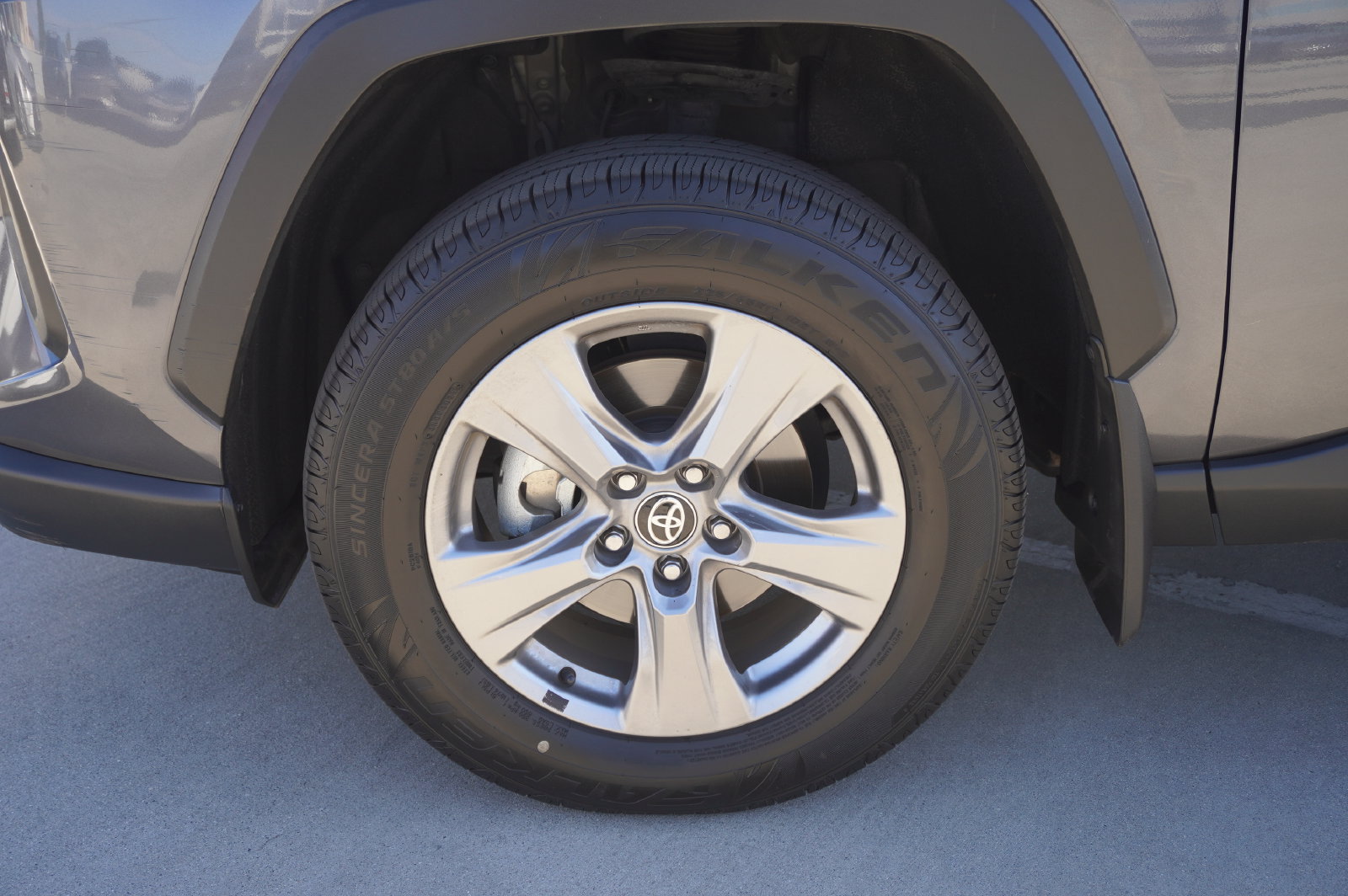 Certified 2024 Toyota RAV4 XLE AWD/4WD image 21