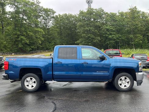 Used 2018 Chevrolet Silverado 1500 LT w/ All Star Edition AWD/4WD image 9