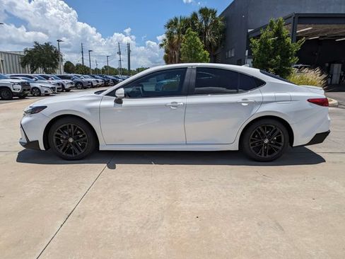 Used 2025 Toyota Camry SE w/ Multimedia Upgrade Package FWD image 9