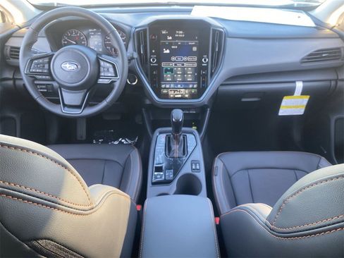 New 2025 Subaru Crosstrek 2.5i Limited w/ Popular Package #3A image 11