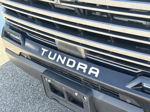 Used 2024 Toyota Tundra Limited image 9