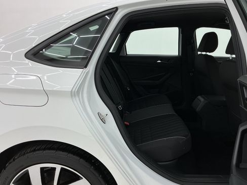 Used 2019 Volkswagen Jetta GLI FWD image 21