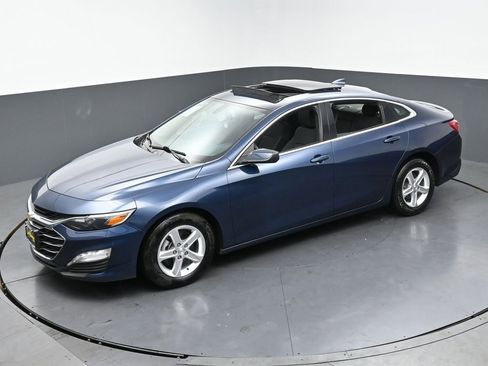 Used 2022 Chevrolet Malibu LT image 43